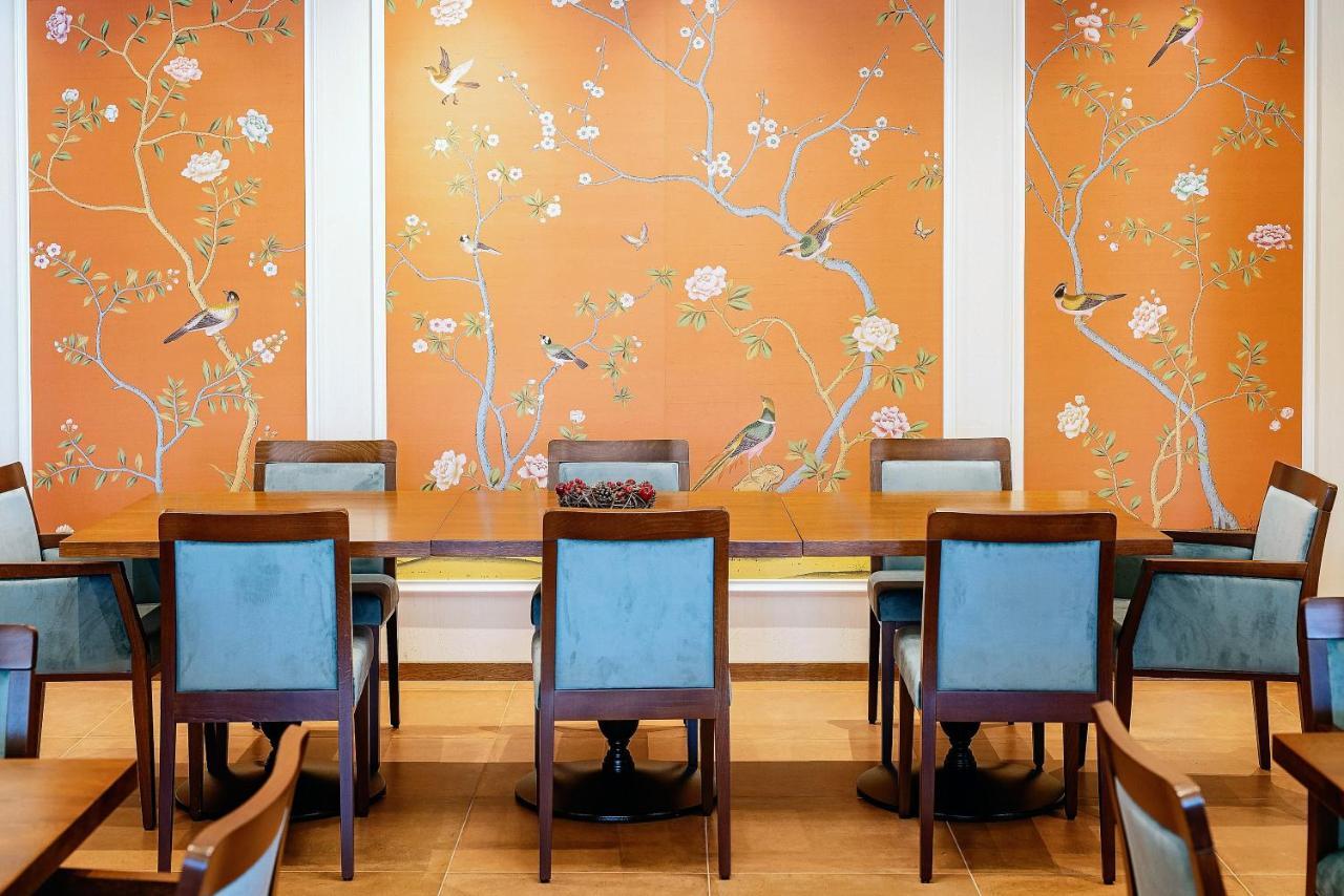 Hotel Buchenland Gura Humorului Bagian luar foto