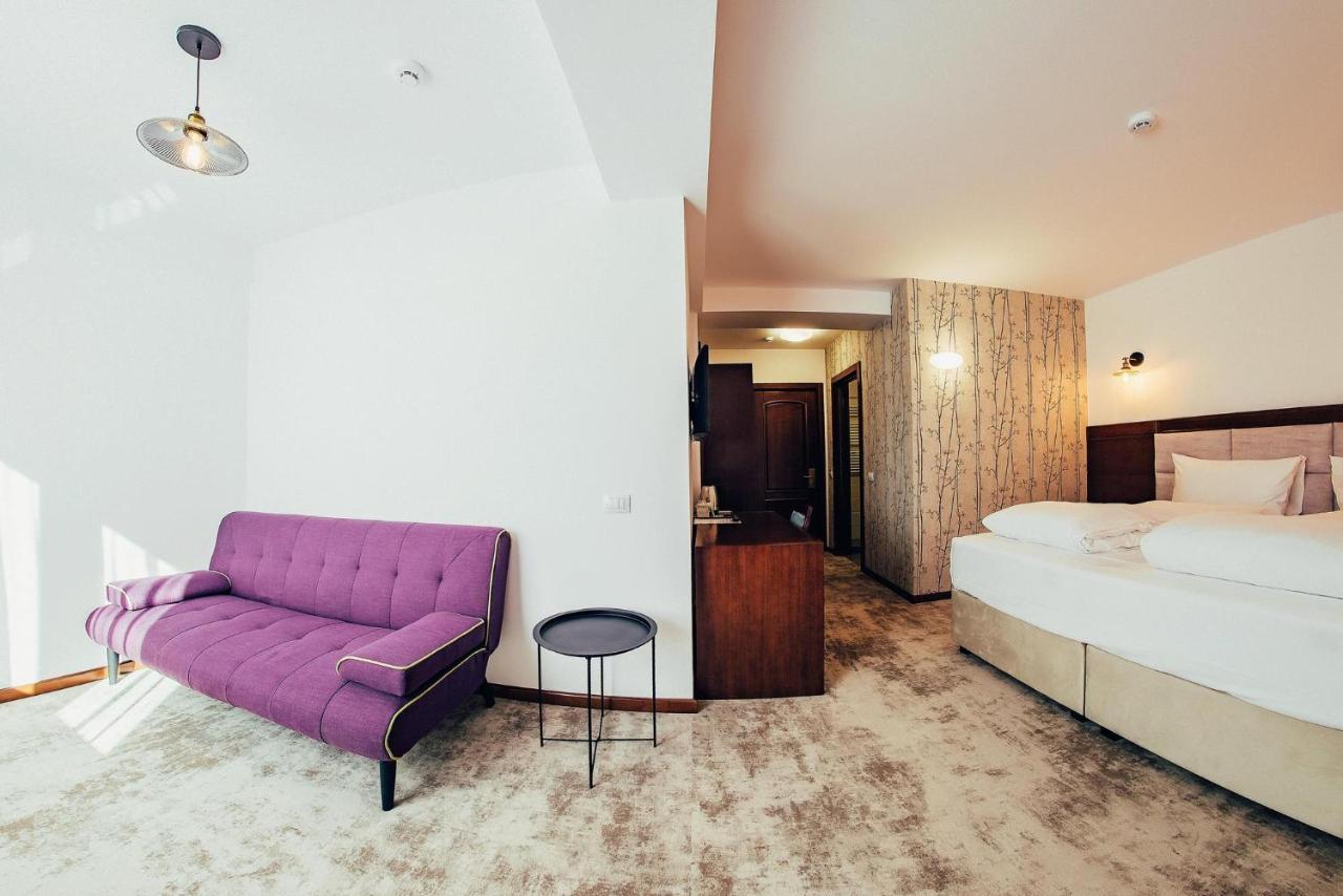 Hotel Buchenland Gura Humorului Bagian luar foto