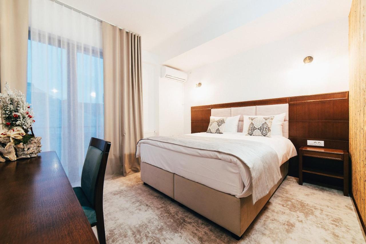 Hotel Buchenland Gura Humorului Bagian luar foto